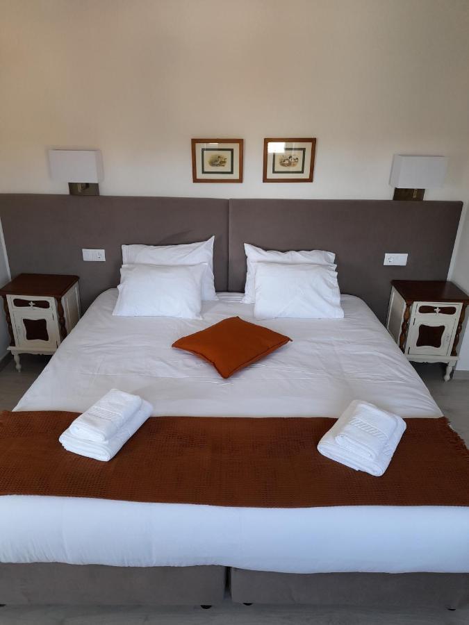 Hall 92 Quartos Com Wc Em Moradia Com Piscina A-Das-Lebres Loures Dış mekan fotoğraf