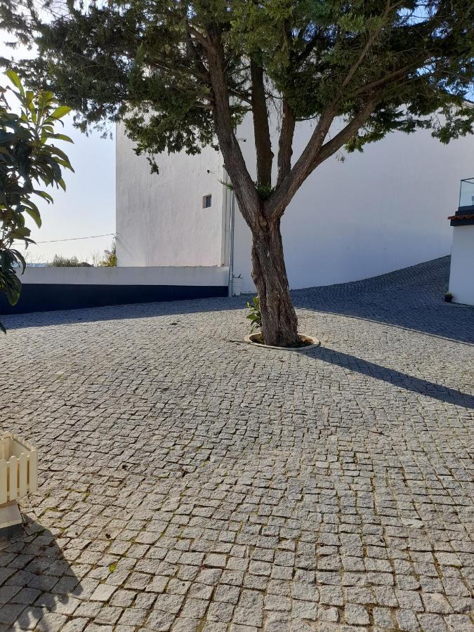 Hall 92 Quartos Com Wc Em Moradia Com Piscina A-Das-Lebres Loures Dış mekan fotoğraf
